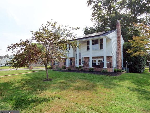 3rd image of 82 Salem Dr