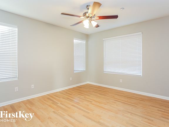 5th image of 8937 Amy Olivia Ave