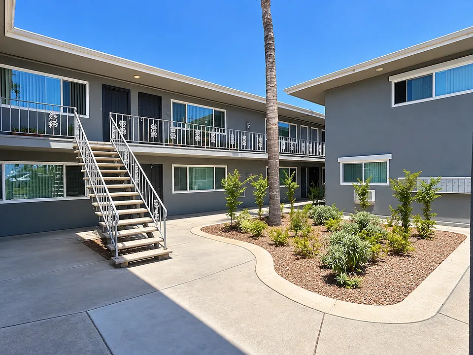 1304 Roxanne Dr