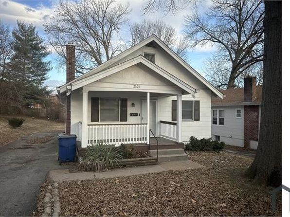 2124 Wolter Ave