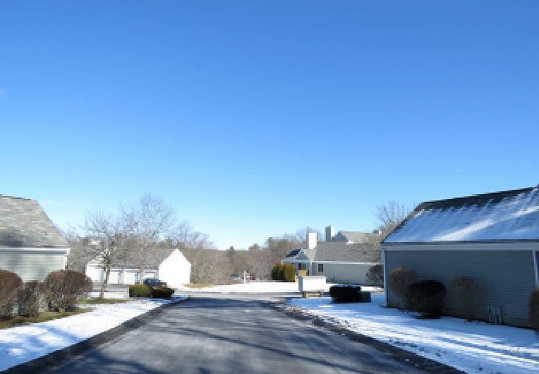 2nd image of 36 Stone Ridge Rd