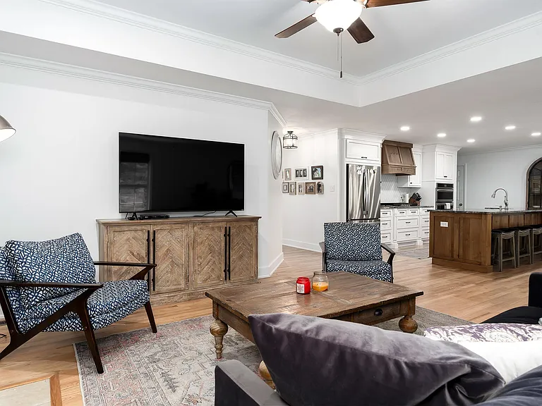 3707 Montclair Rd SW — Photo 6