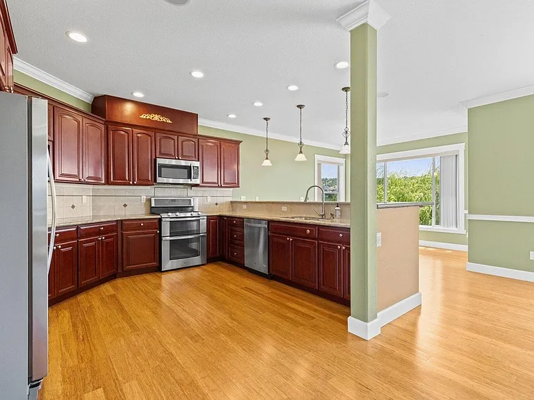4334 Vineyard Ter — Photo 11