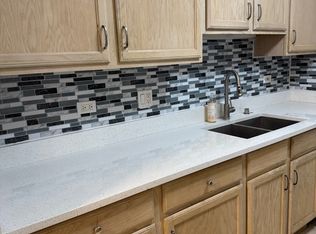 880 N Lakeside Dr APT 1C, Vernon Hills, IL 60061