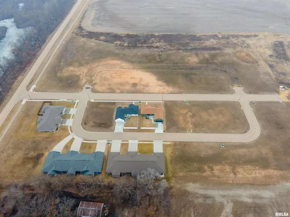 2242 S Washington Blvd, Camanche, IA 52730