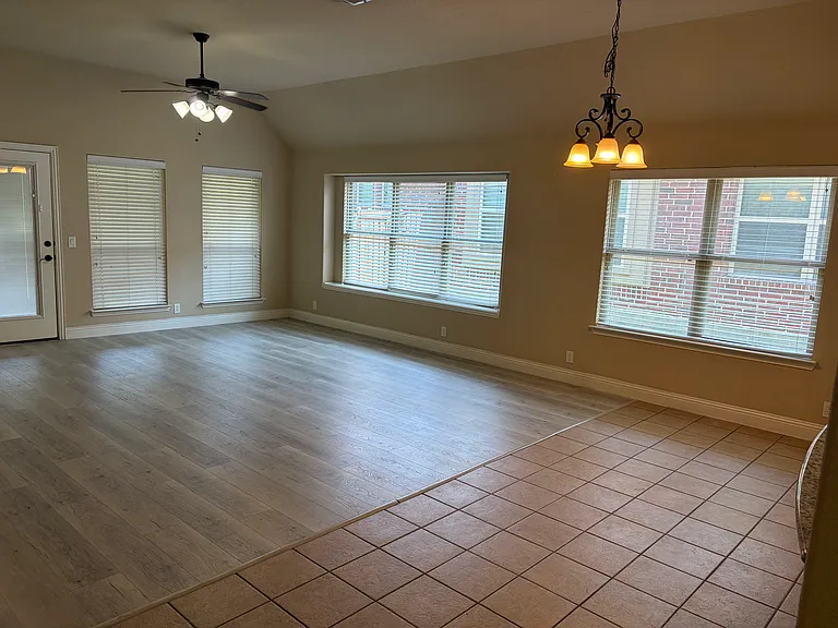 1116 Haskell Dr — Photo 6