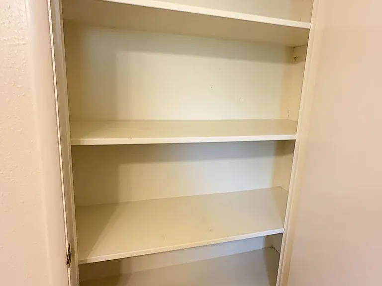 400 Beacon Hill Dr #12 — Photo 10