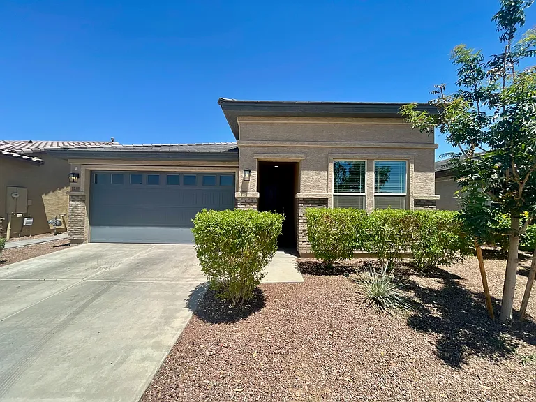 12389 N 173rd Ln — Photo 23