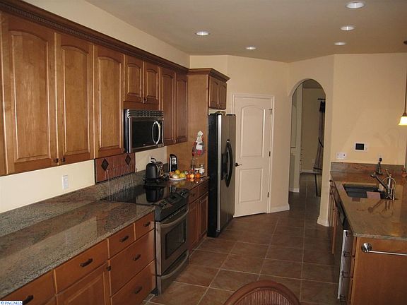 5th image of 1444 Jonagold Dr