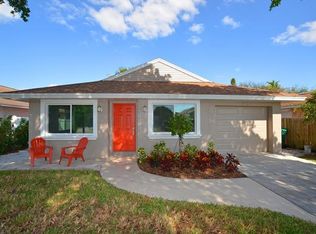 765 99th Ave N, Naples, FL 34108