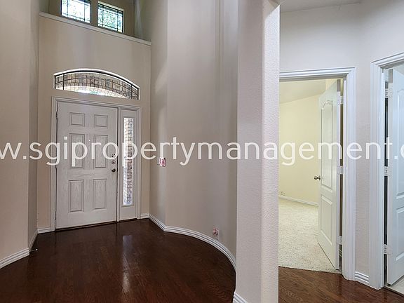 3rd image of 8769 Fredrick Dr