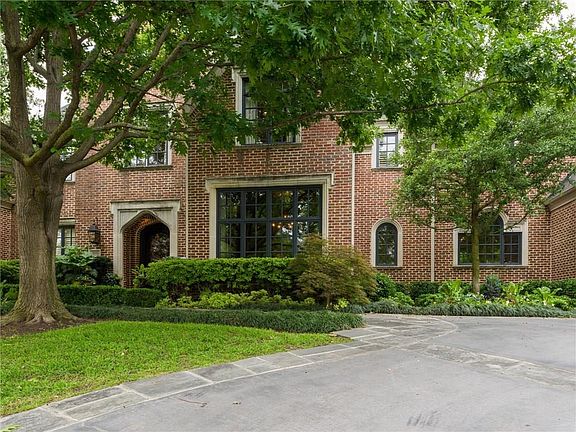 3rd image of 4001 Normandy Ave
