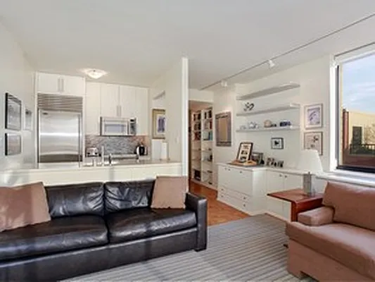 Rented by Corcoran | media 7