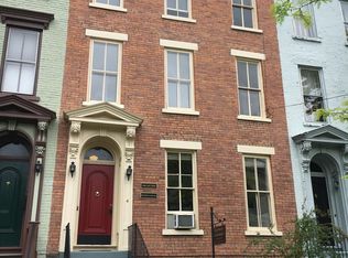 4 E Court St, Hudson, NY 12534