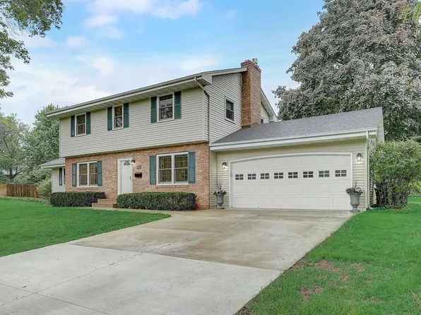 8420 Westbend Rd, Golden Valley, MN 55427