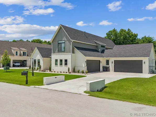 6342 N Blue Sage Dr, Owasso, OK 74055