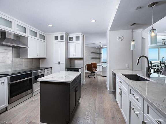4th image of 4021 Gulf Shore BLVD N #1502