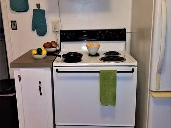 5th image of 2404 S Eunice St