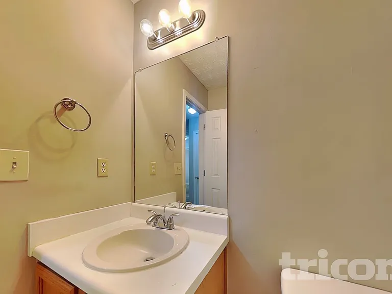 247 Stevenson Trl — Photo 13