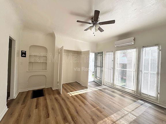 2nd image of 806 N Poinsettia Pl #4/5