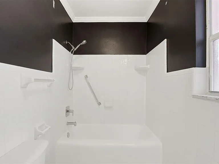 640 N Park Ave #5 — Photo 13