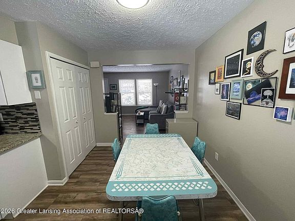 3rd image of 1743 Maisonette Dr