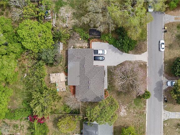 4th image of 1072 W Magnolia St