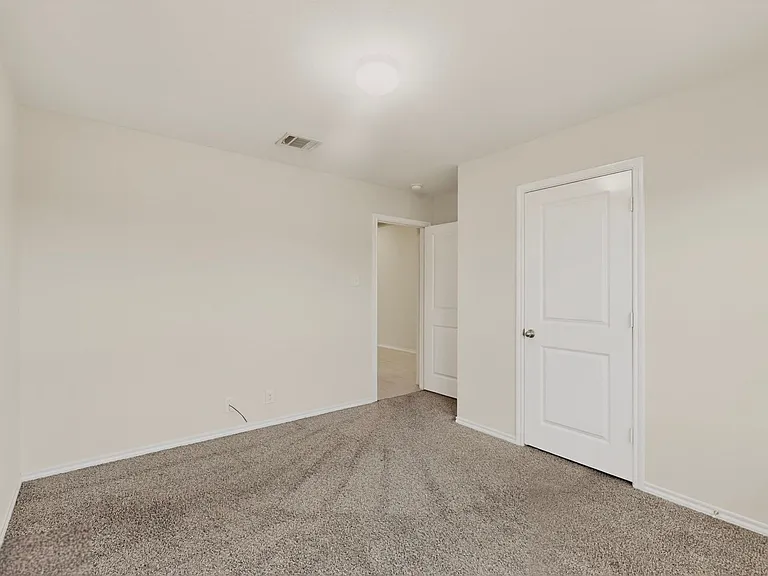 1901 Princeton Ave — Photo 28