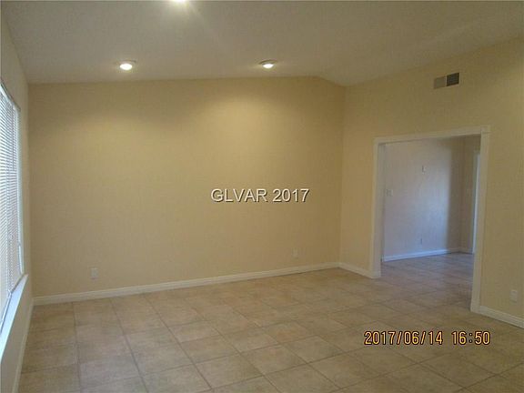 3rd image of 4481 Sun Vista Dr