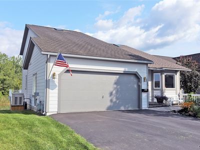 255 Oarlock Cir, East Syracuse, NY, 13057