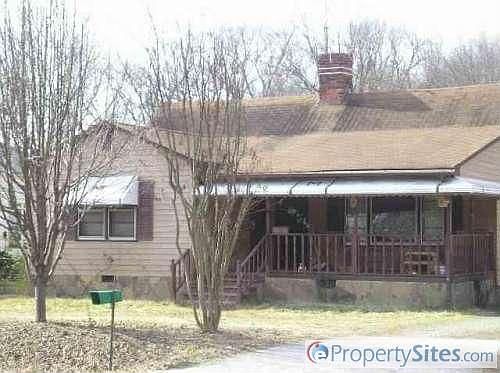 2nd image of 185 Boundary Dr