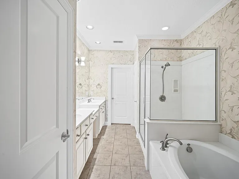 2047 Palm Forest Ln — Photo 22