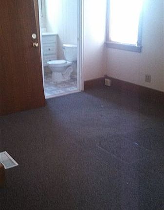 1fl bed w bath