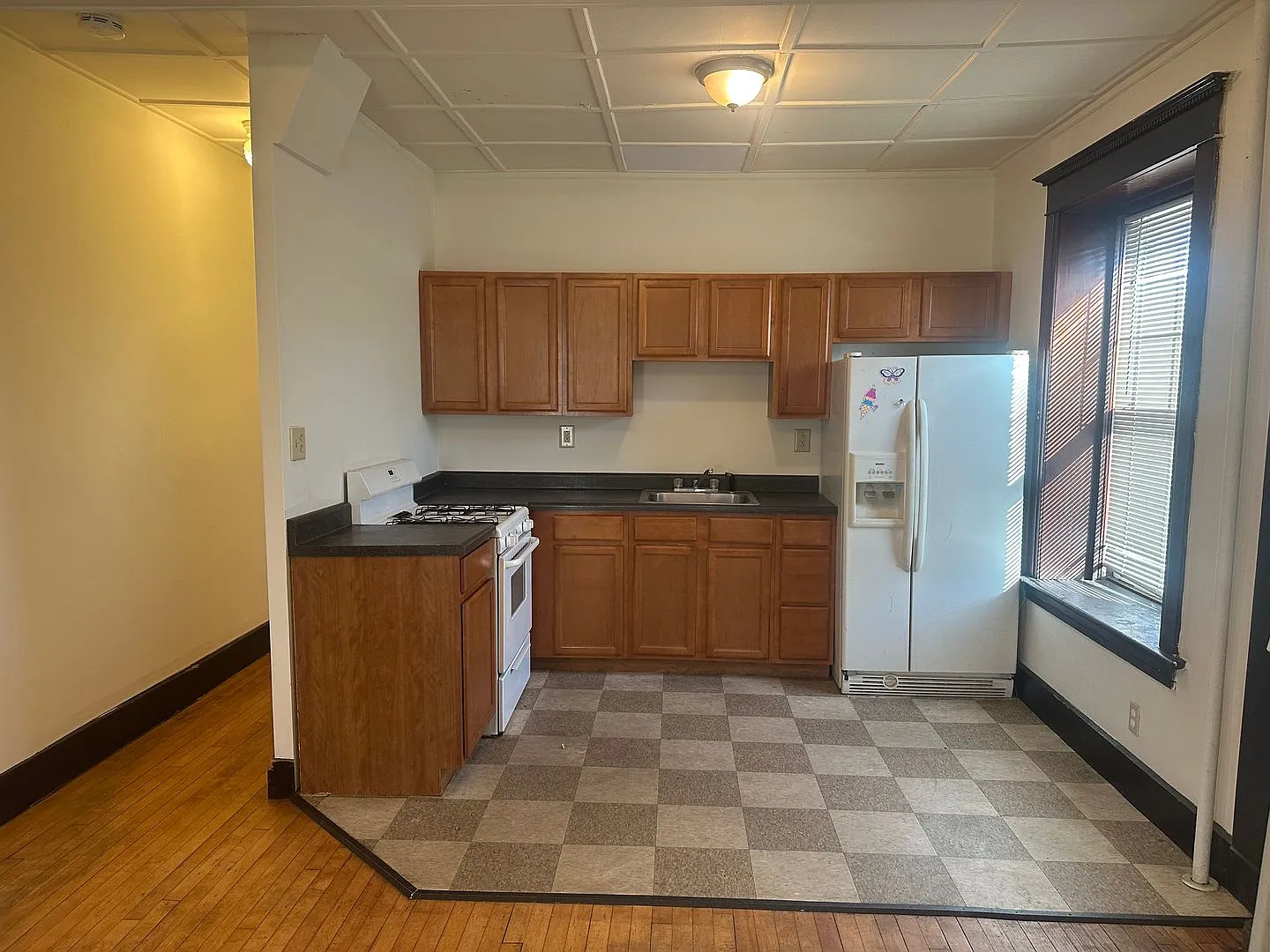10 Kent Avenue — Photo 3