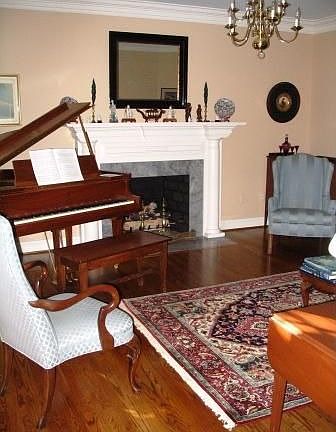 Living Room w/Fireplace