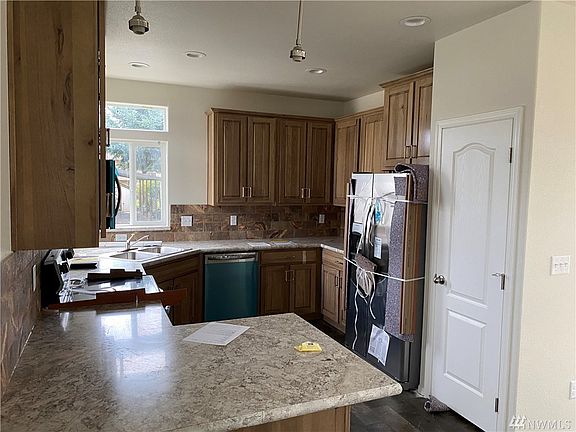 3rd image of 7508 47th Ave NE Trailer 19