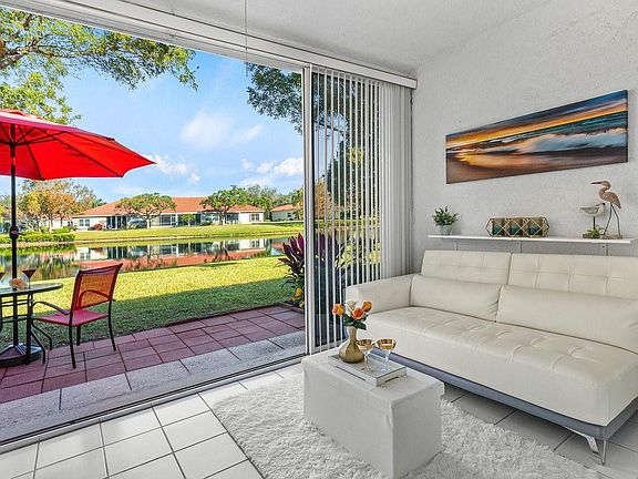 4th image of 2627 Mango Creek Lane