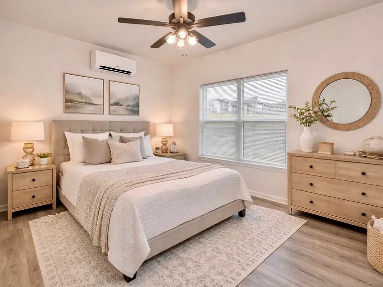 Enjoy a cozy yet functional one-bedroom apartment with modern finishes and plenty of natural light.