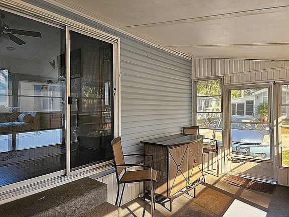 3rd image of 7125 Fruitville Rd #1294