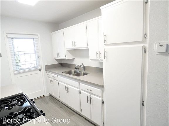 3rd image of 2382 Cedar Ave #1