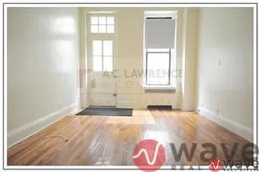 Rented by Wave Real Estate Group
