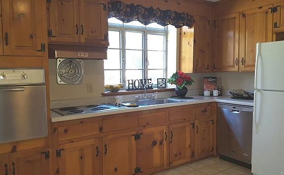 5th image of 8312 Pamela Dr