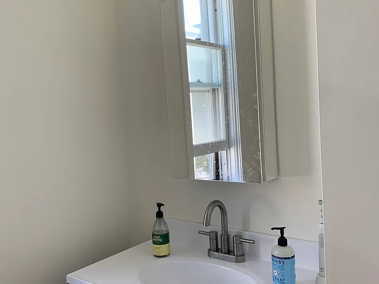 10 Clary St #3 — Photo 6