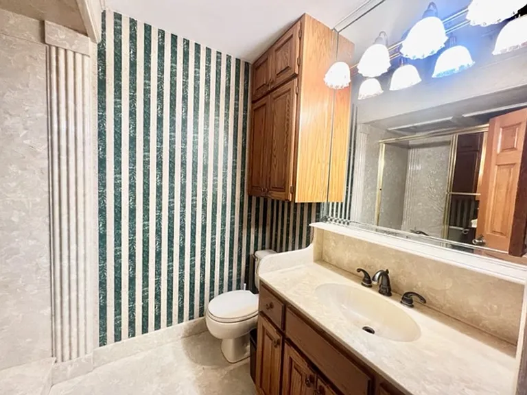 259 Georgia Ave — Photo 20