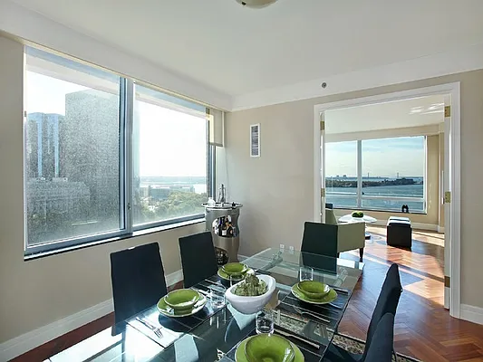 Sold by Sotheby's International Realty | media 13