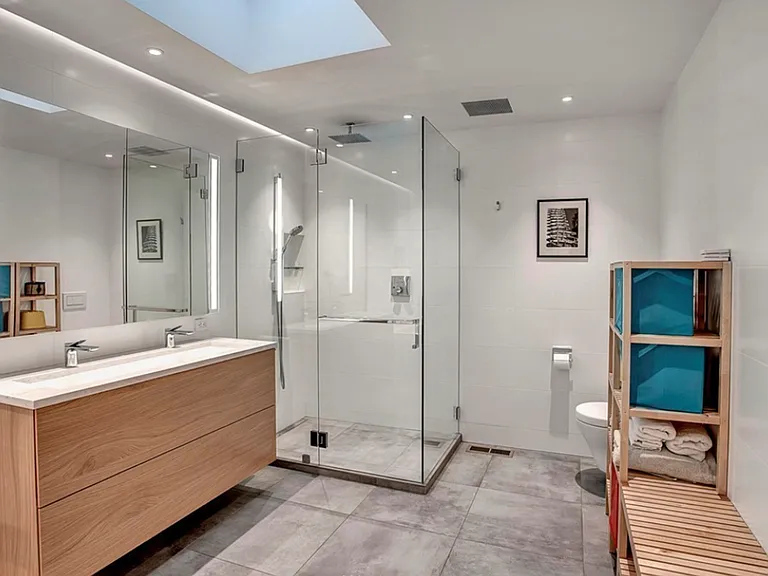 8315 NE Juanita Dr — Photo 17