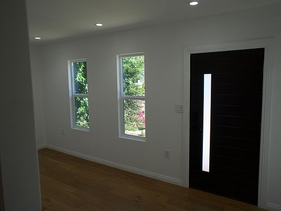 3rd image of 2227 W 29th Pl Rear 2227