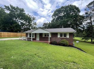515 Green St, Laurens, SC 29360