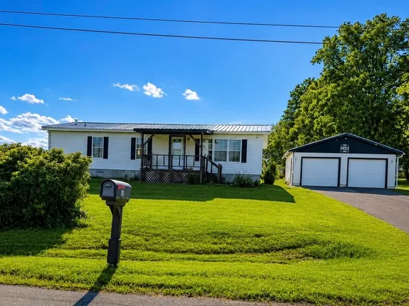 111 Halfway House Rd, Waddington, NY 13694