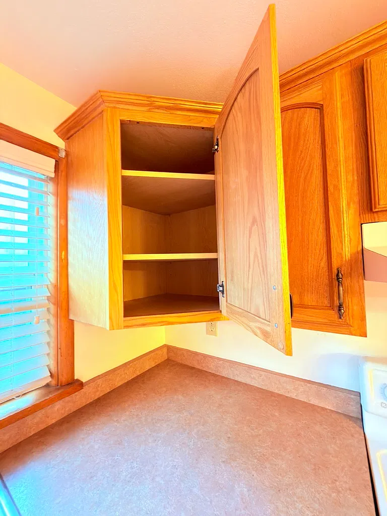 1 bed, 915 sqft, $1,265 — Photo 2